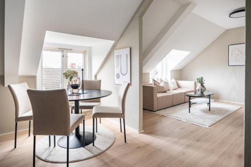 Super Central renovated flat, next to Solsiden, Free Private Parking right outside !