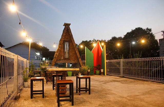 Super OYO Capital O 2258 Santana Syariah Guest House