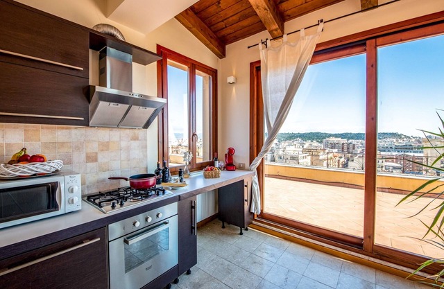 Superattico Villanova 4, Emma Villas