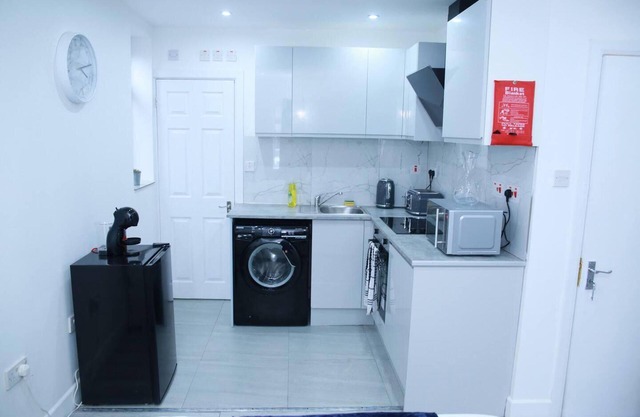 Superb 1-bed Apartment in Harrow