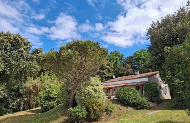 Superb villa for 12/14 persons - swimming pool - Beach nearby
