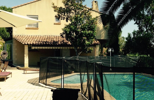 Superb villa with sea view, all mod cons,pool and private garden, Wifi