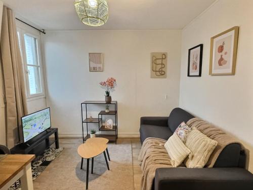Superbe studio Cosy pour une ESCAPADE au Coeur de Senlis-Idéal pour Couples Voyageurs & Professionnels