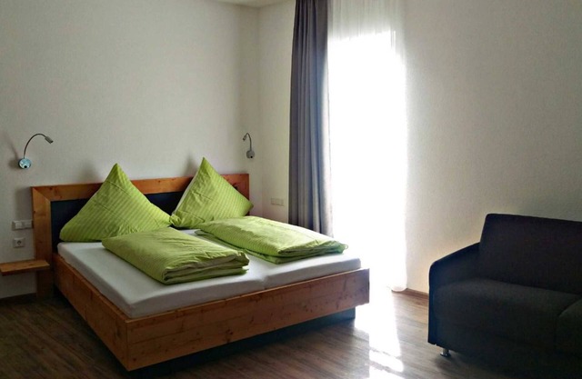 SUPERIOR MULTI-BEDROOMS - Pension Yvonne