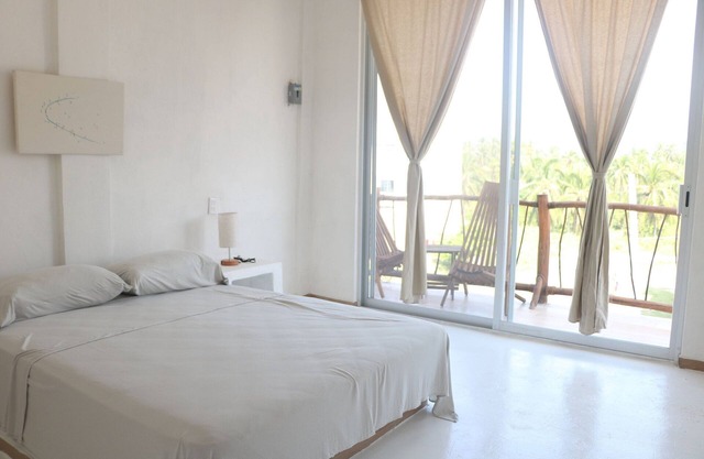 Superior Queen size bedroom