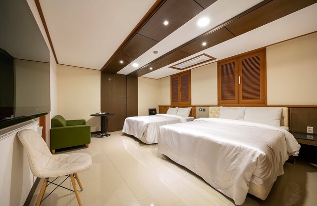Suwon Guundong Neo