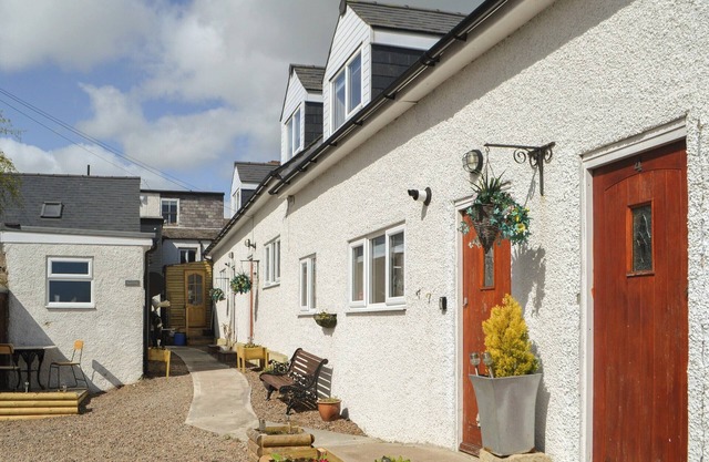 Swan's Nest - UK43545