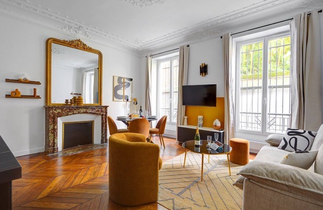 TBS 124 - Sophisticated and luxurious apartment