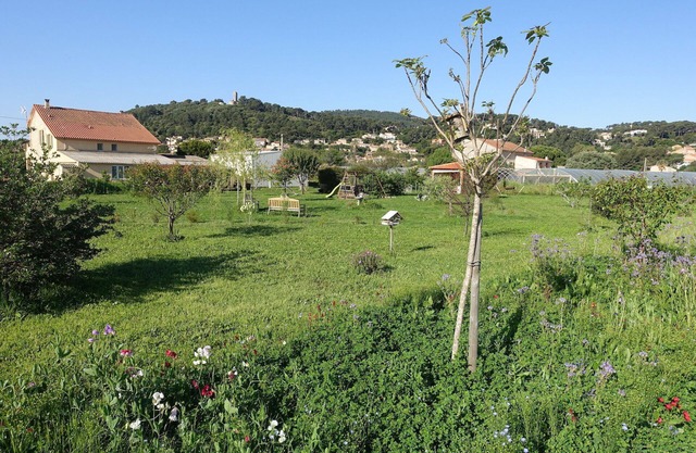 T3 - Ground floor of a charming house, quiet in the countryside, 3km from the beaches.