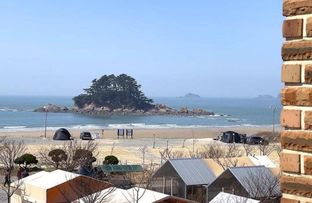 Taean Hakampo Sunrise Pension