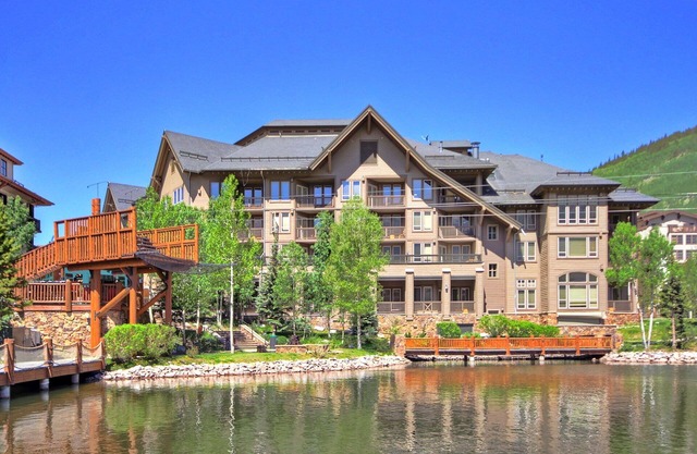 Taylors Crossing In The Heart Of Copper - TX212 by RedAwning