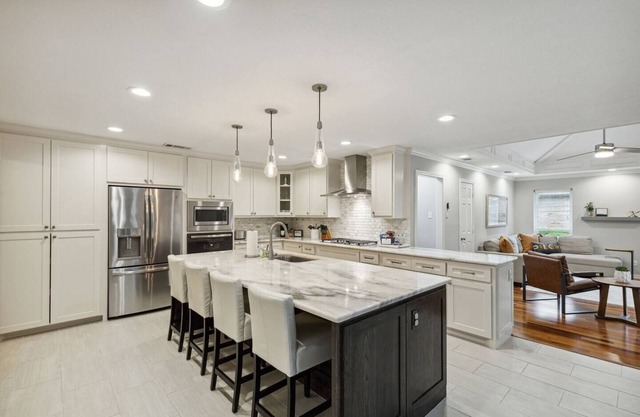 TCH - Luxurious 5bd/3ba home in Coppell with Pool