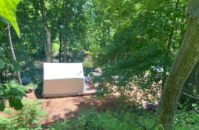 Tentrr Signature Site - Sycamore Hill Farm Creekside