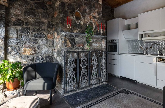 Teos Retreat Houses - Camellia