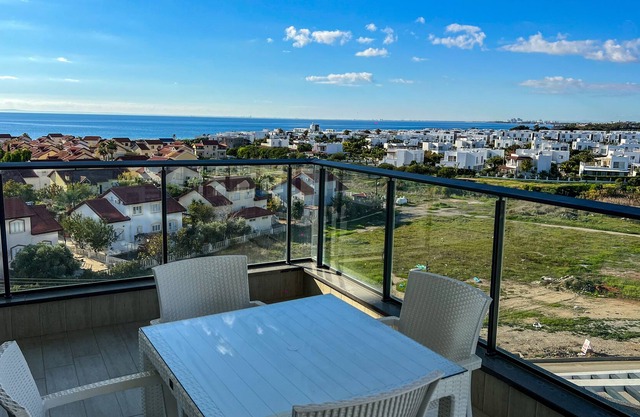 Terra Pool Apartments (Caesar Blue)