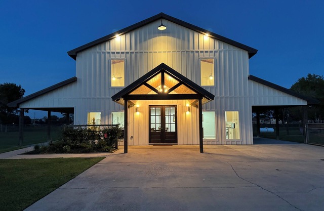 Texas Barn home