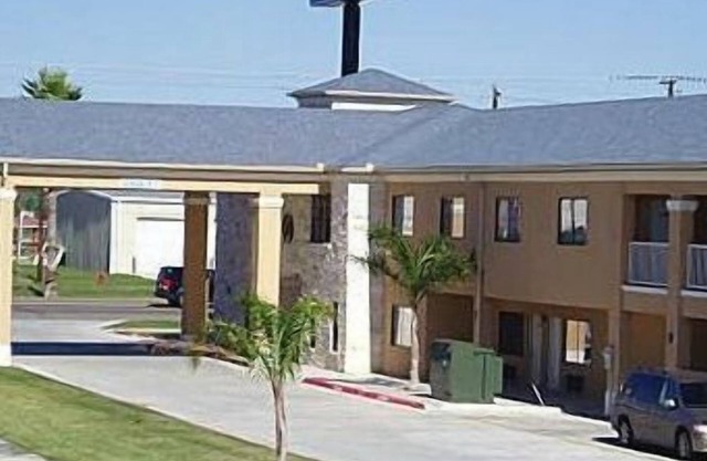 Texas Inn and Suites at La Joya