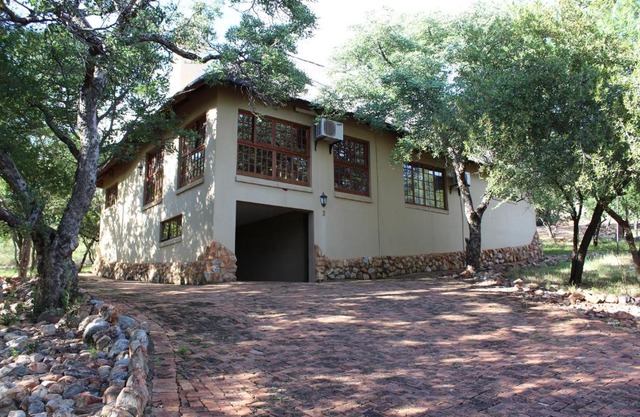 Thabaledi Game Lodge