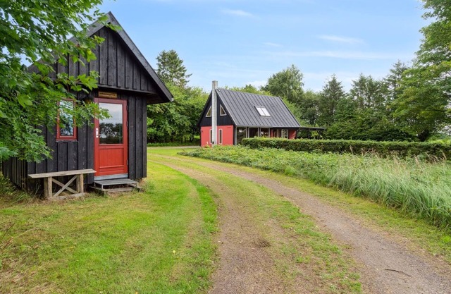 "Thana" - 8km from the sea by Interhome