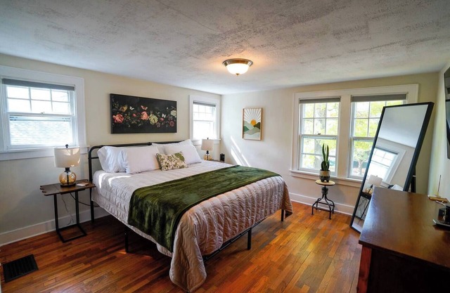 The 1800 (4bdrm/3.5bath)