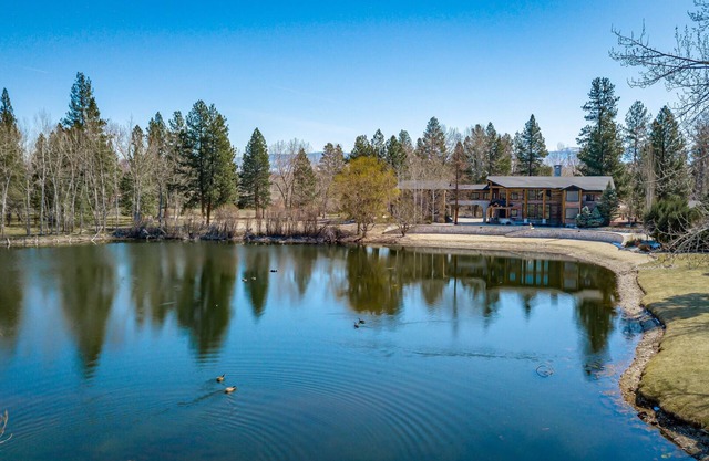 The Bitterroot Lodge