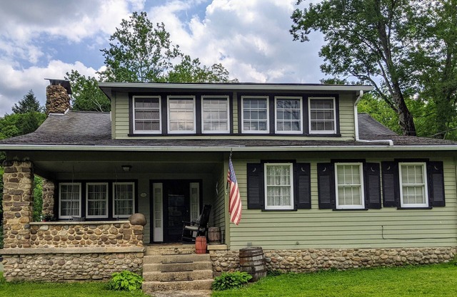 The Bonnie Brae on the Allegheny