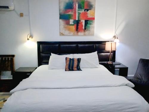 The Bougainville Apartments