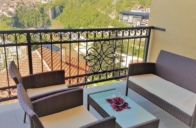 The building is modern furnished and located in the old town.