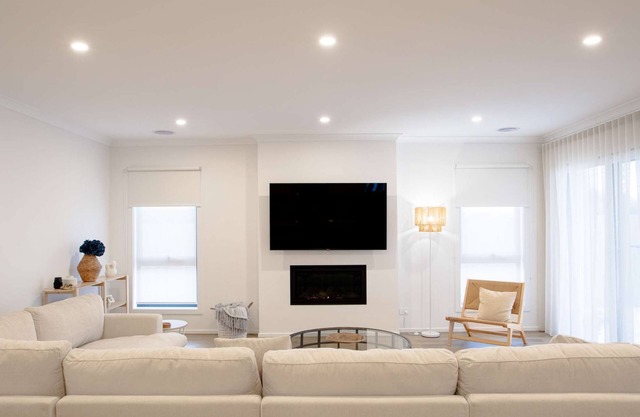 The Capel - 4 Bedroom Luxury House with Pool - 4pm check out on Sundays*