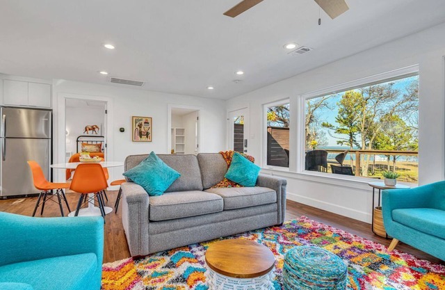 The Casita @ Lago Vista Waterfront with Views