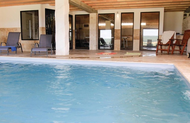 The charm of this very nice cottage with indoor pool will certainly do it to you.