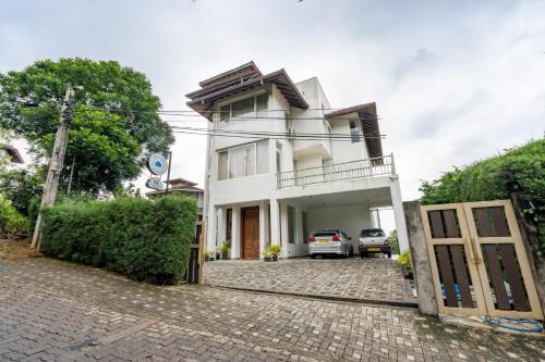 The Cloud Hanthana, Kandy