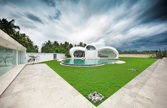 The Cloud Unique Beachfront Villa