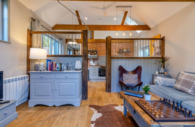 The Coach House - One Bedroom House, Sleeps 2