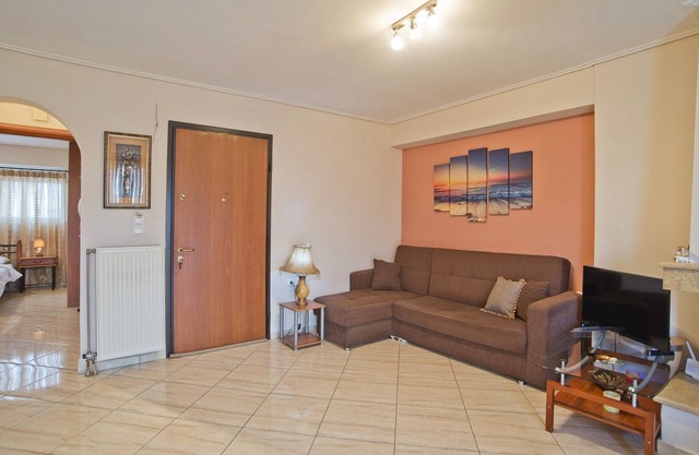 The Cozy Penthouse Spacious Reno Fully Equipt Apt
