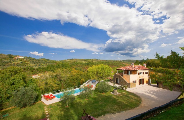 The Craftsman House - Villa Momiano - in the wine capital of Istria
