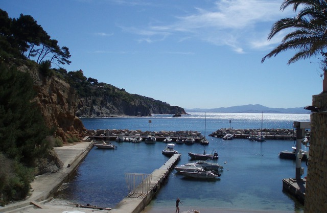 The creeks, the sea, the hikes and a beautiful apartment with swimming pool.