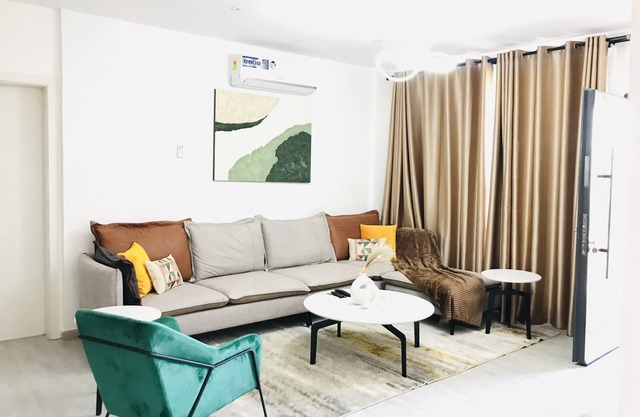 The Diamond Suite 15 mins from the airport for family, friends and Holiday relax