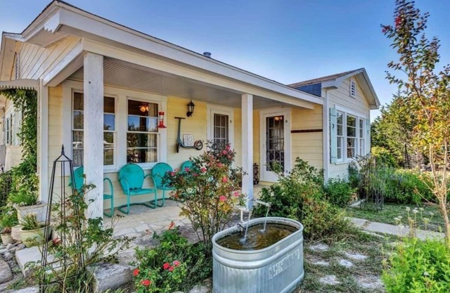 The Dove House | Adorable/Firepit/Quaint/Private (by WTG)