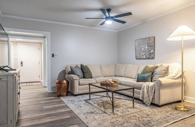 The Downtown Pines Hideaway - Walkable to Downtown Southern Pines!