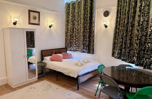 The Finchley Grand Flat I