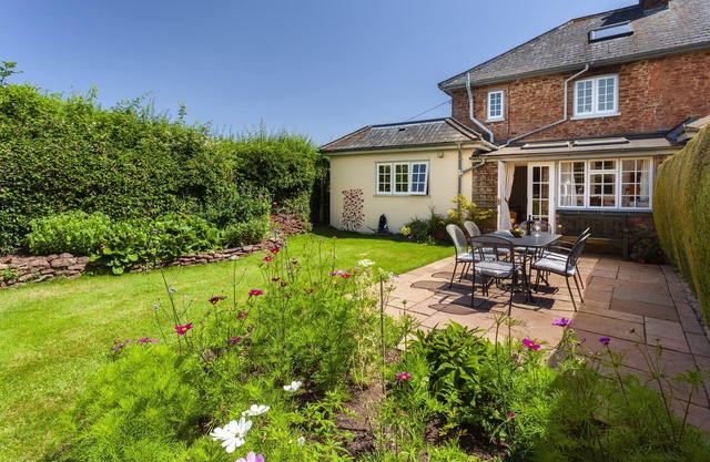 The Garden Retreat at Jacobs Pond near Monksilver