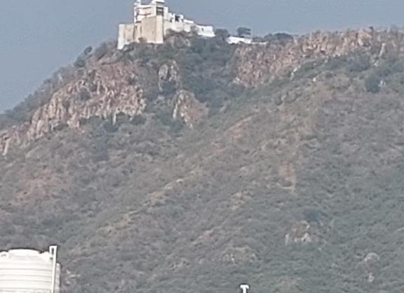 The Gunjan Villa Palace