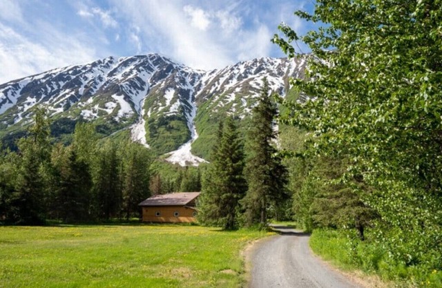The Hayloft- Apartment with Mountain View