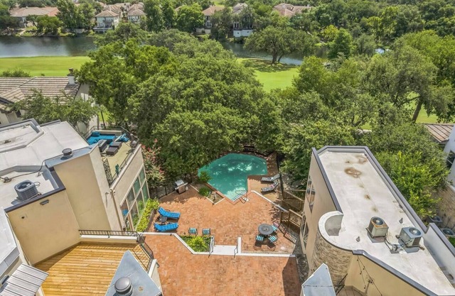 The Hills: Quiet Spacious Gated Community w/Pool!