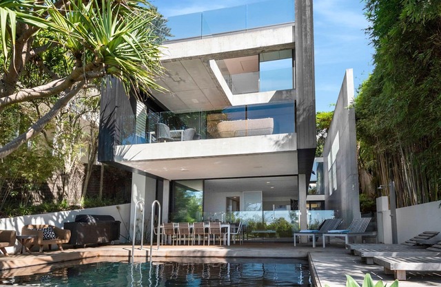 THE HUTT by Palm Beach Holiday Rentals