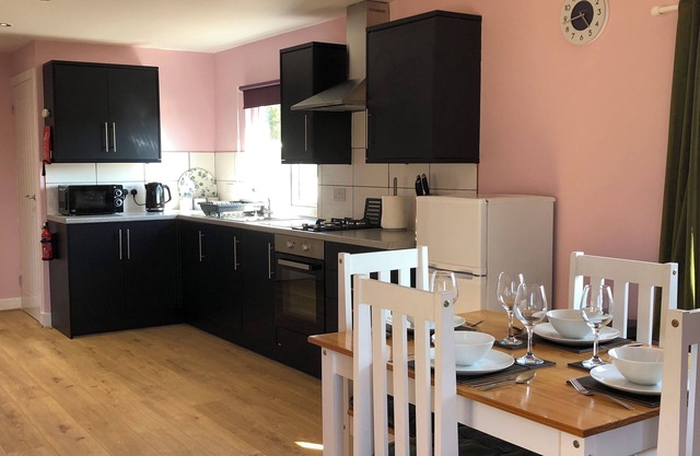 The Ideal Weekend Getaway in the Country - Wagtail Lodge