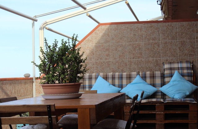 The terrace of the Saracen coast