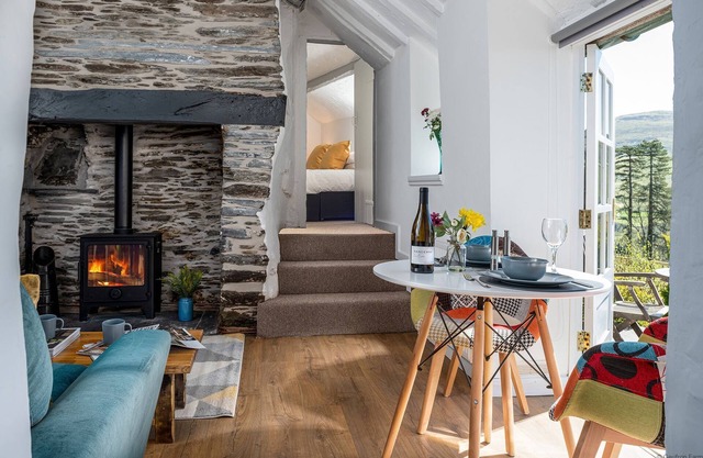 The Little Cottage - sleeps 2 guests in 1 bedroom