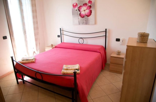 The "Little House" a stone's throw from the sea and Taormina